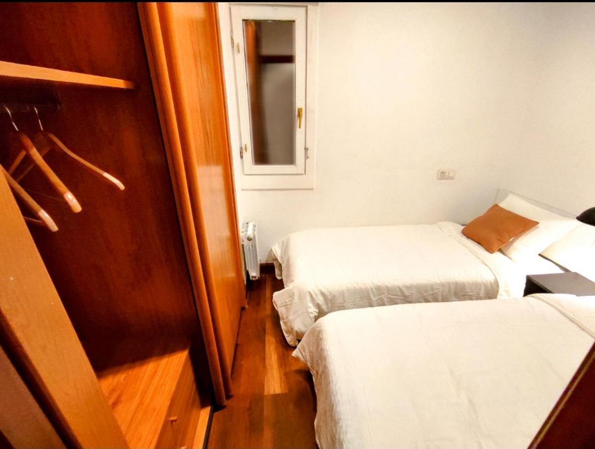Siete Calles / Art Apartment Bilbao